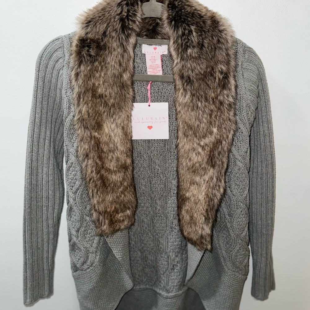 Chic Black Teddy Jacket with Fur Trim